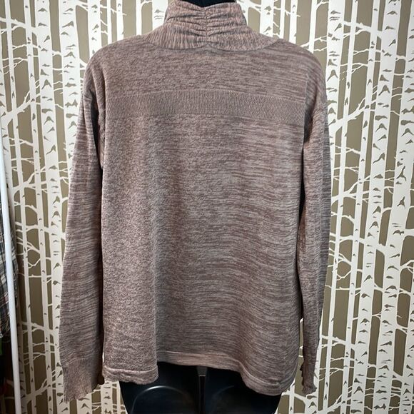 Hinge Lagenlook oversized cropped button up cardigan sweater - Picture 6 of 14